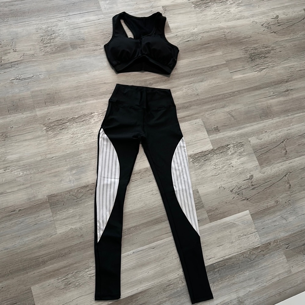 BRAND NEW GYM SET